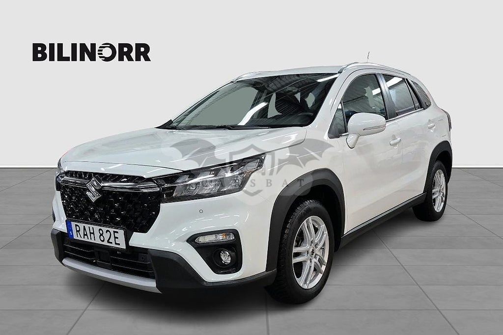 Suzuki S-Cross 2023