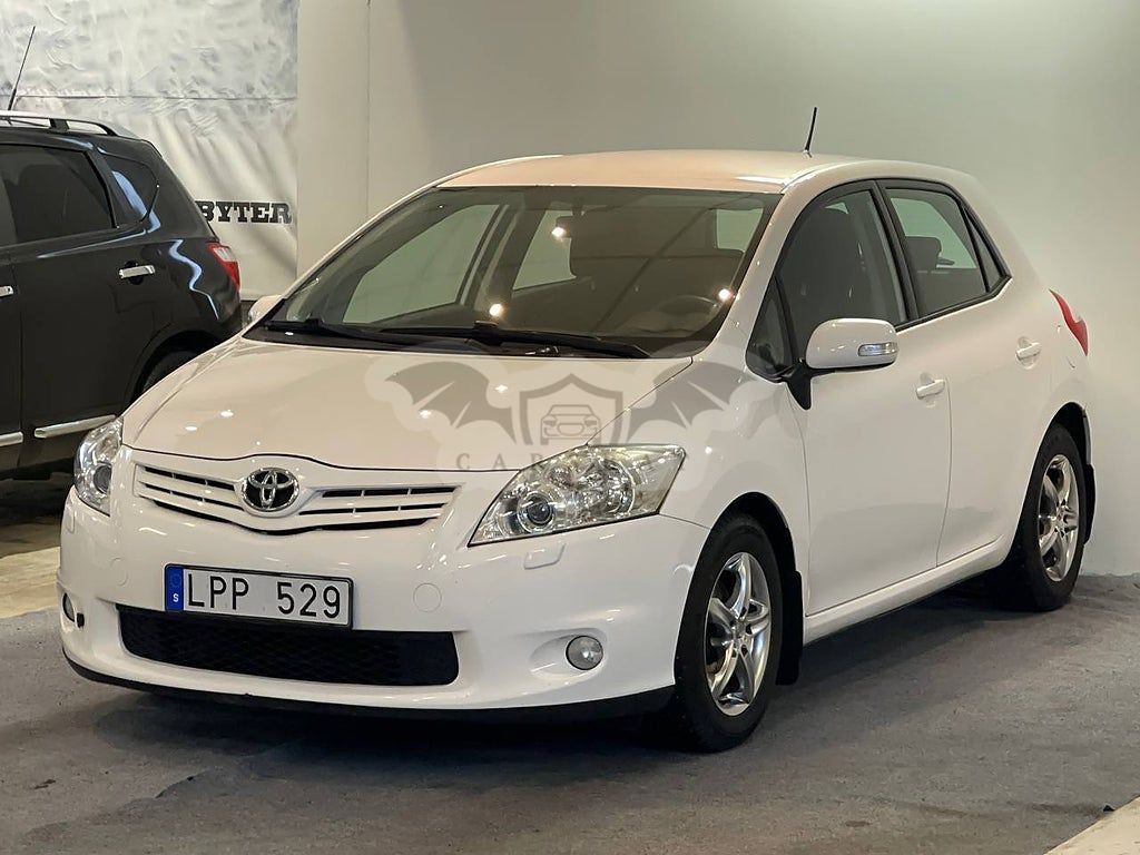 Toyota Auris 2011