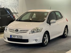 Toyota Auris 2011