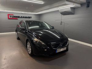 Volvo V40 2014