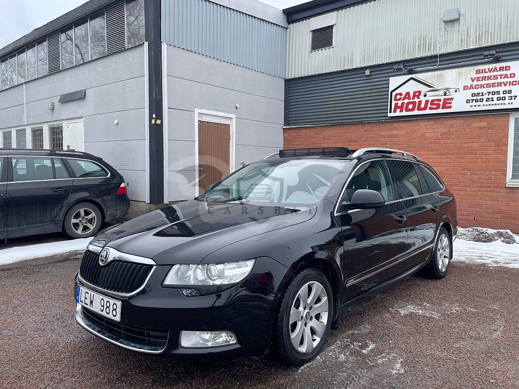 Skoda Superb 2011