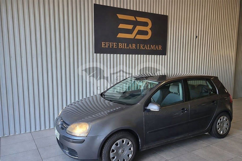 Volkswagen Golf 2004
