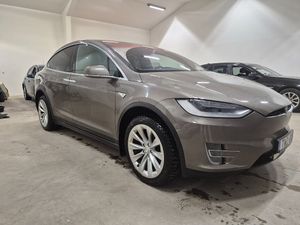 Tesla Model X 2016