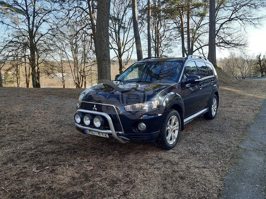 Mitsubishi Outlander 2012