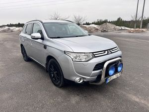 Mitsubishi Outlander 2013