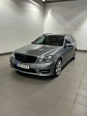 Mercedes-Benz C 2012