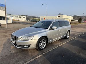 Volvo V70 2015
