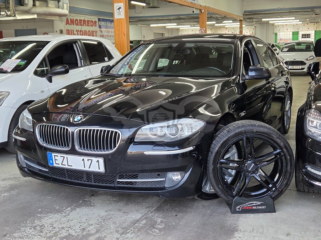 BMW 5 Series 523 2010
