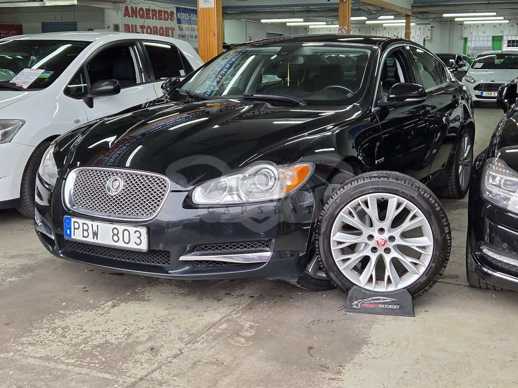 Jaguar XF 2011