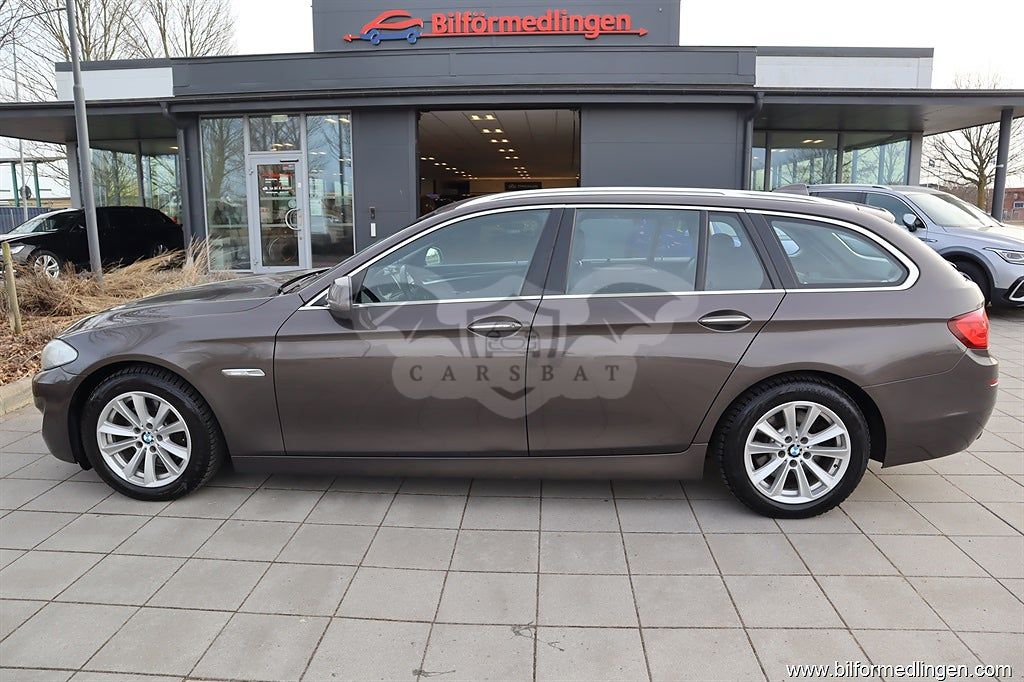 BMW 5 Series 520 2011