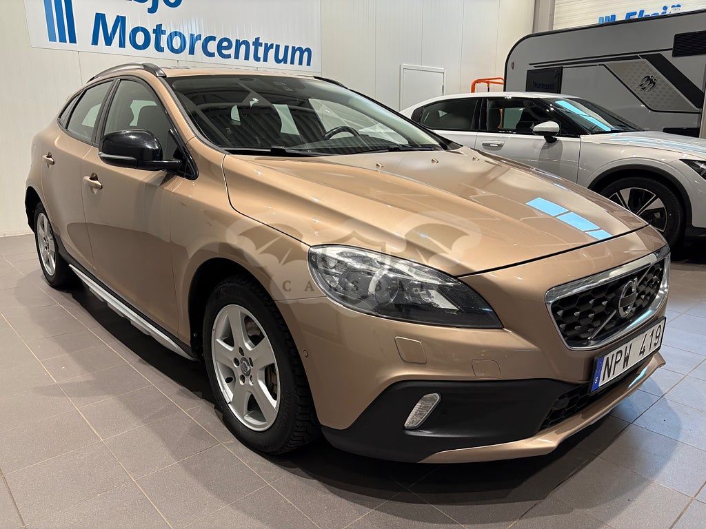 Volvo V40 2013