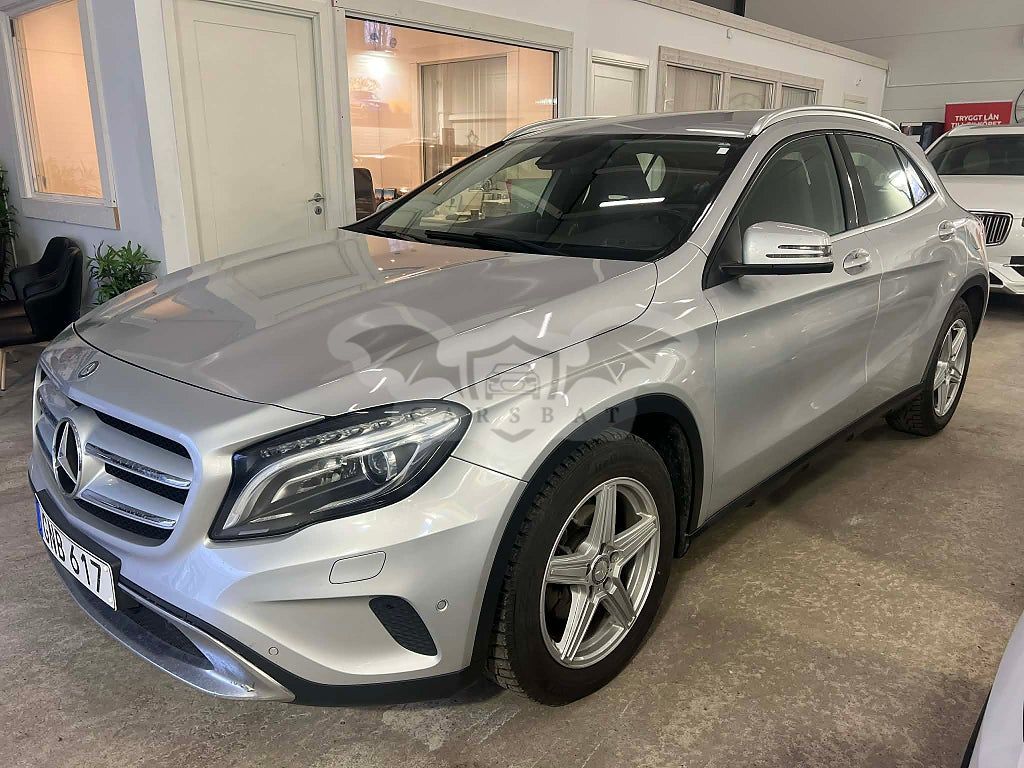 Mercedes-Benz GLA 2015