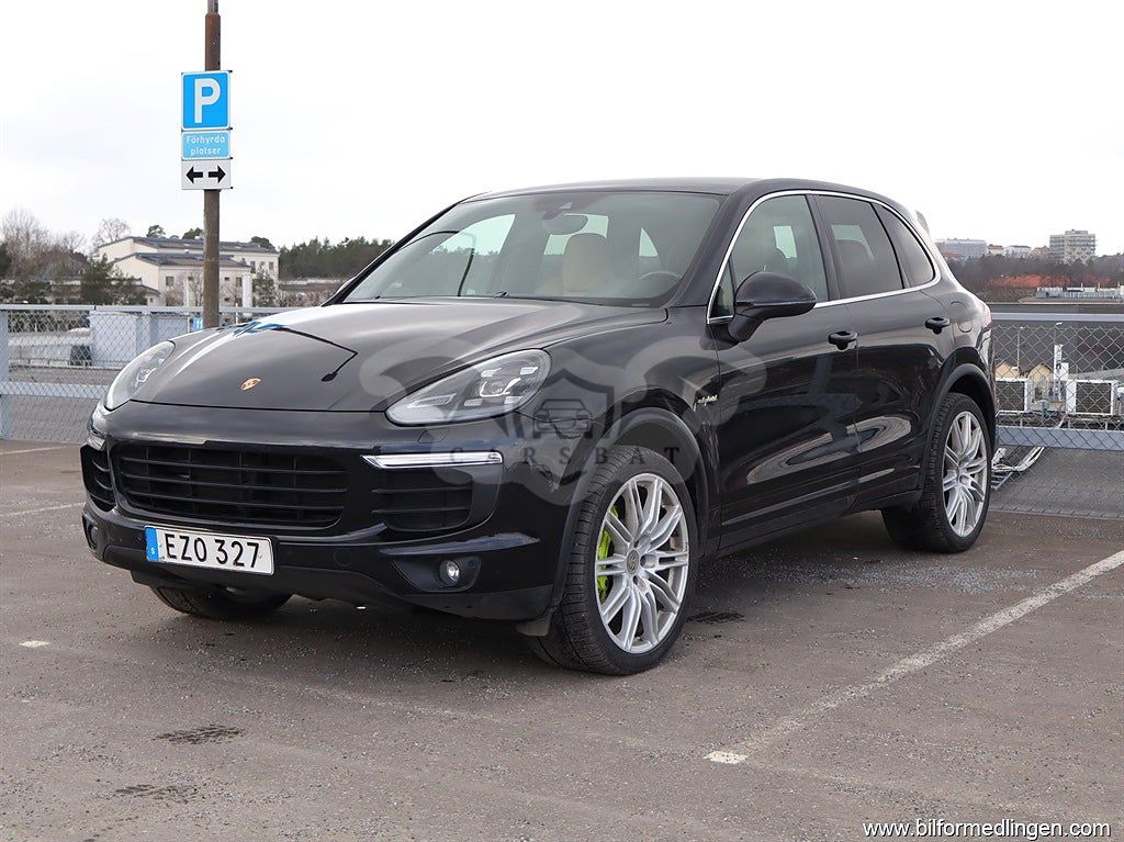 Porsche Cayenne 2015