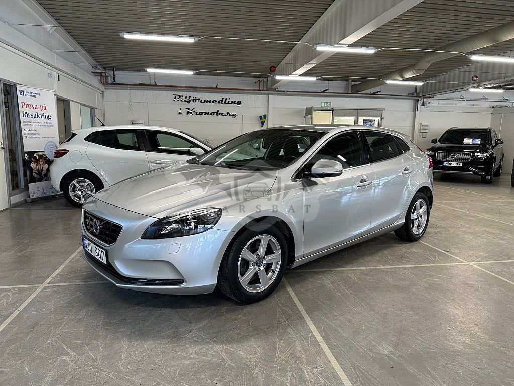 Volvo V40 2014