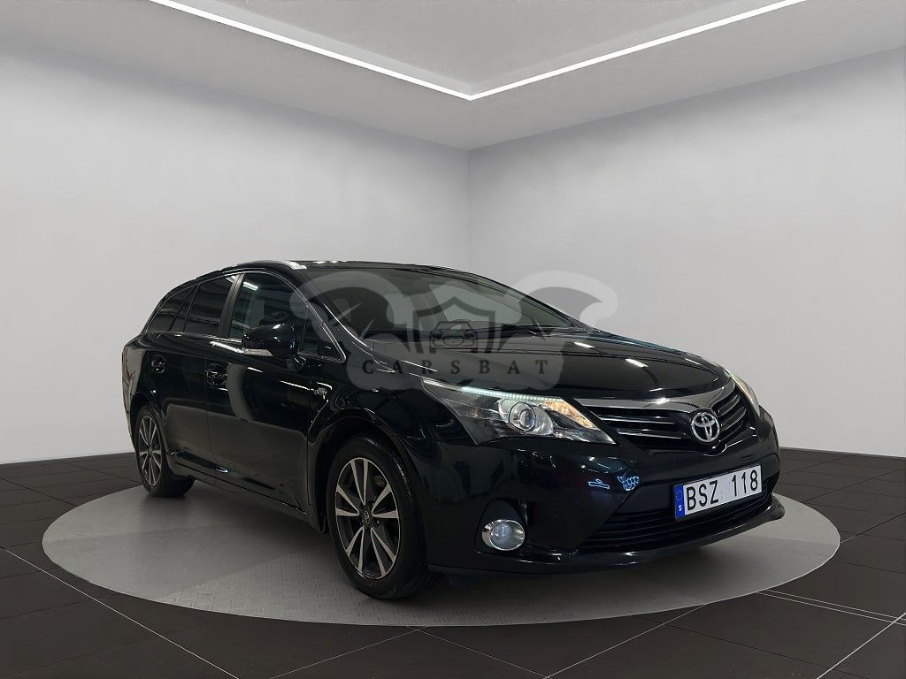 Toyota Avensis 2013