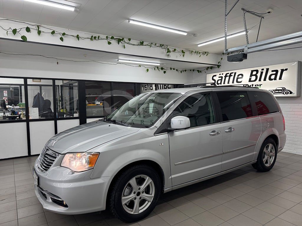 Lancia Voyager 2012