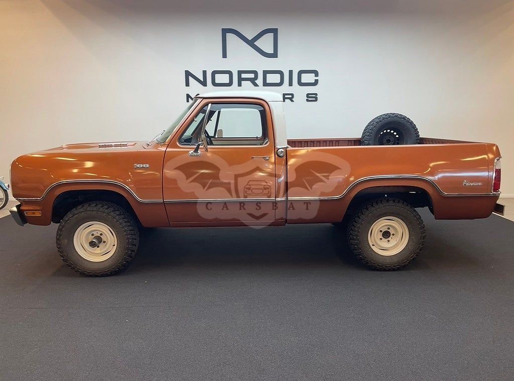 Dodge W100 1973