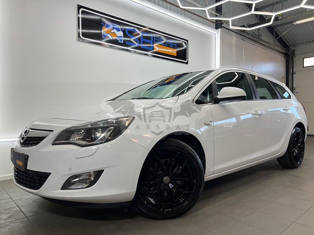 Opel Astra 2012