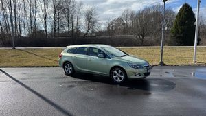 Opel Astra 2011