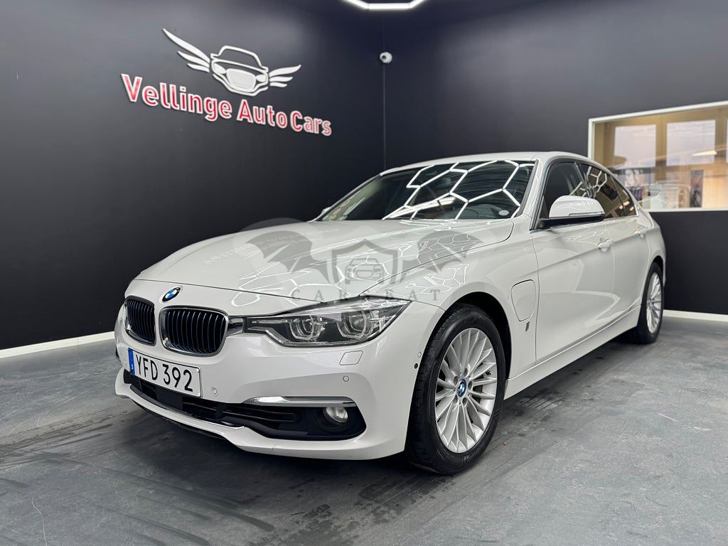 BMW 3 Series 330e 2017