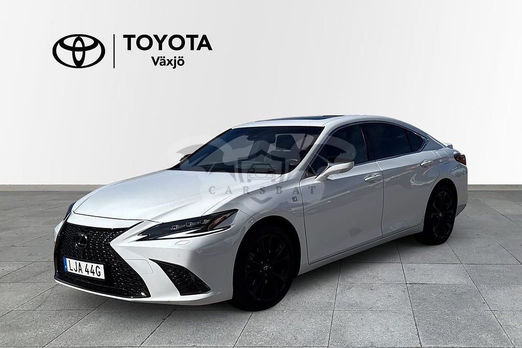 Lexus ES 2024