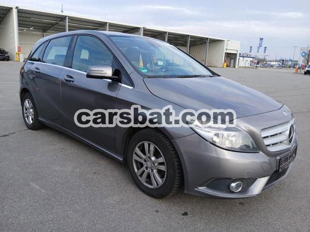 Mercedes-Benz B B 180 2013