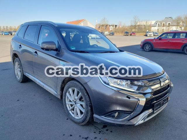 Mitsubishi Outlander PHEV Basis Spirit 4WD 2021