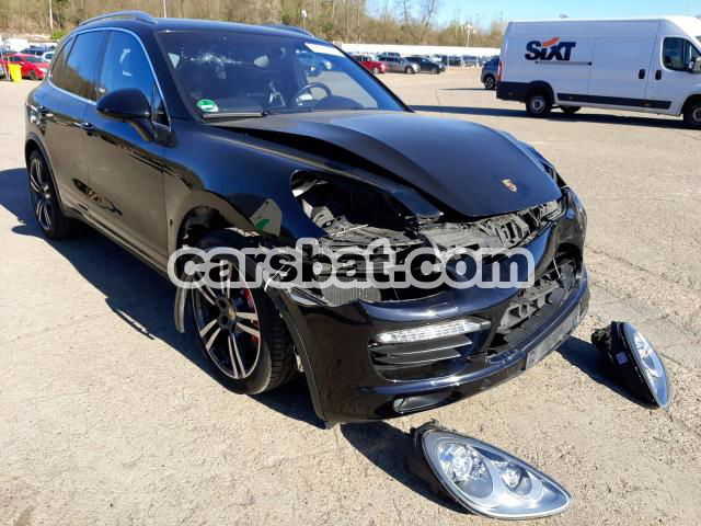 Porsche Cayenne Turbo 2011