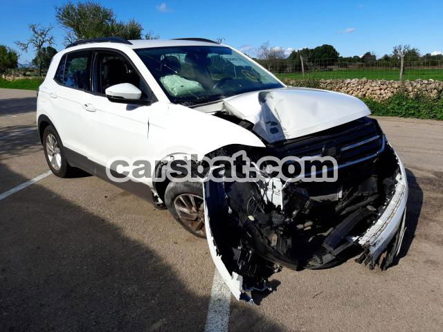 Volkswagen T-Cross Advance 2020