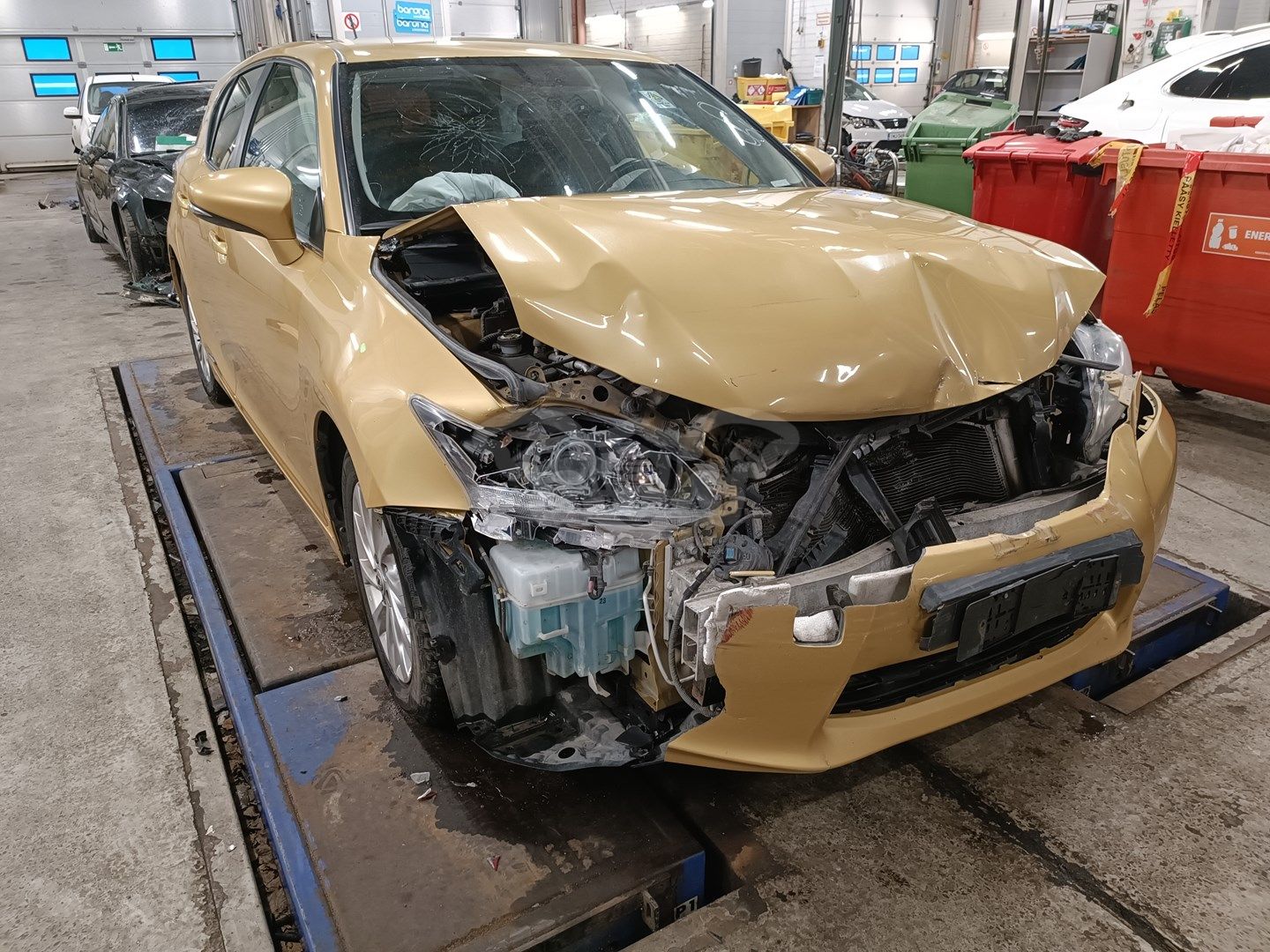 Lexus CT 1.8 HYBRID 2011