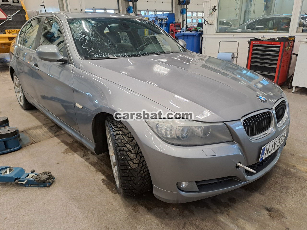 BMW 3 Series 330d xDrive 2009
