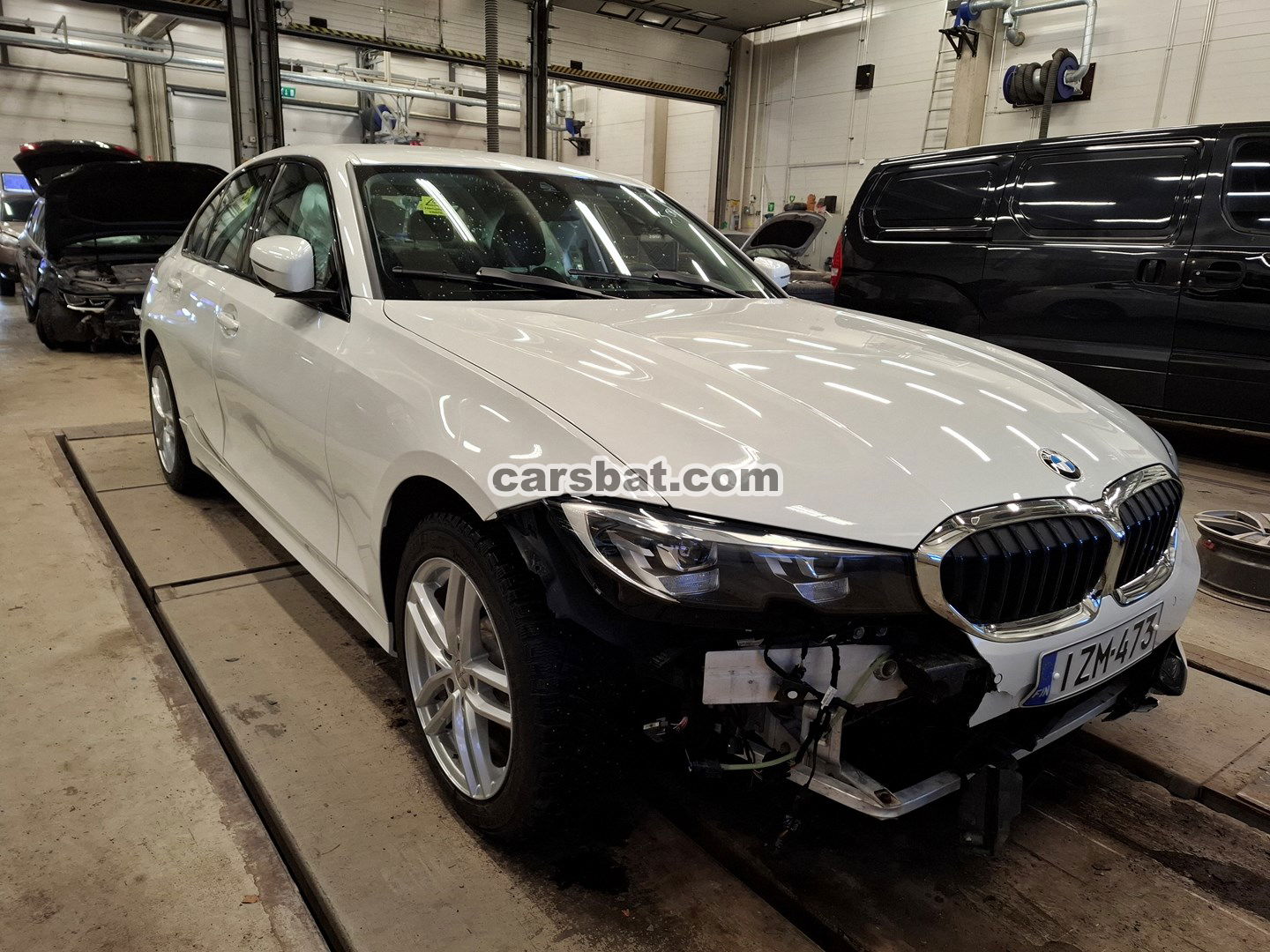 BMW 3 Series 330e xDrive 2021