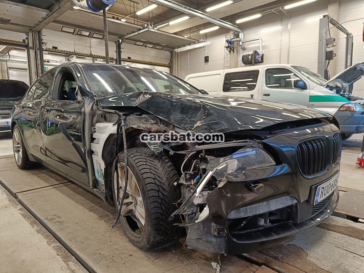 BMW 7 Series 750d xDrive 2013