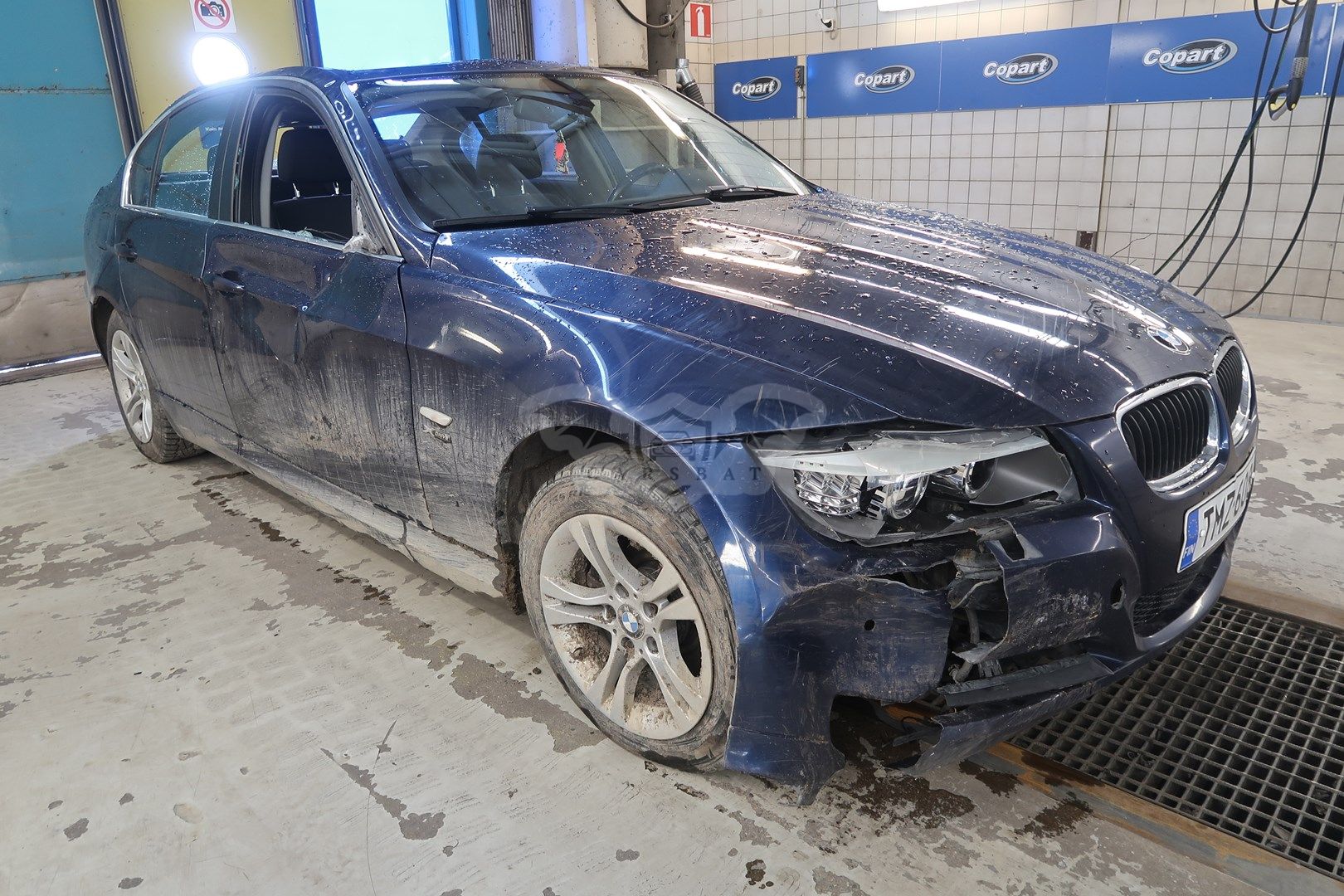 BMW 3 Series 320d xDRIVE 2010
