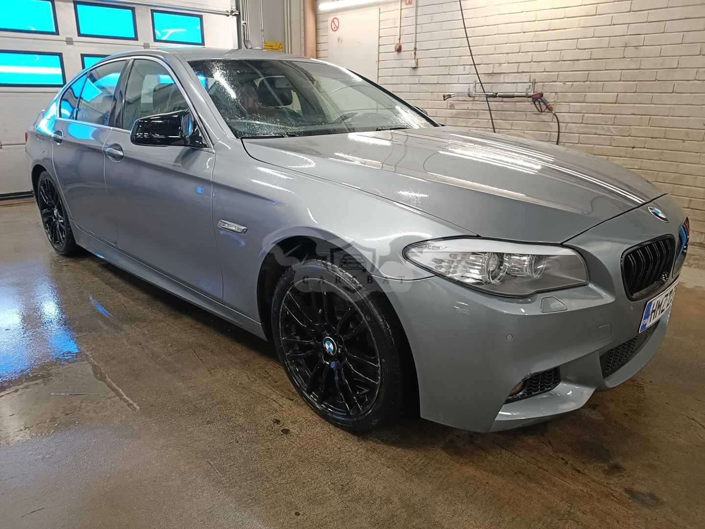 BMW 5 Series 520d 2010