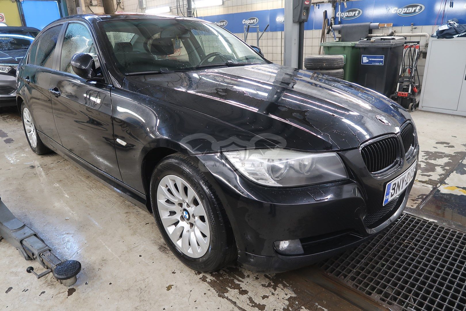 BMW 3 Series 320i 2009