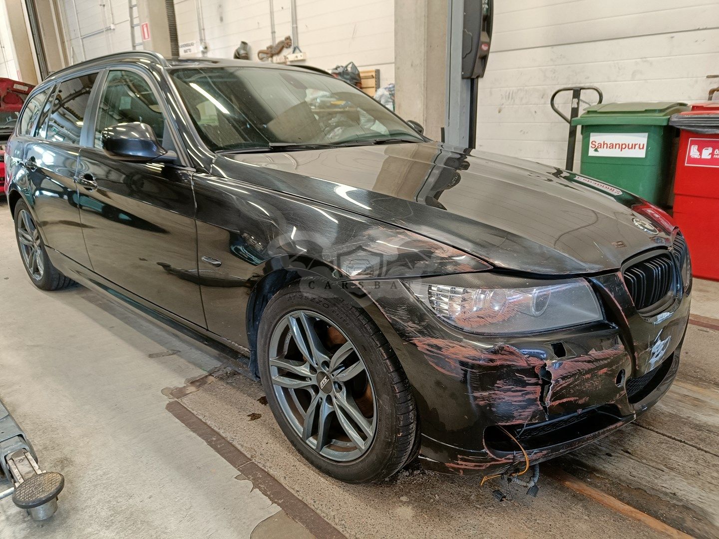 BMW 3 Series 320d xDrive 2010