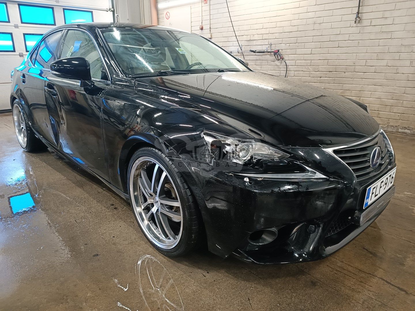 Lexus IS IS300h 2013