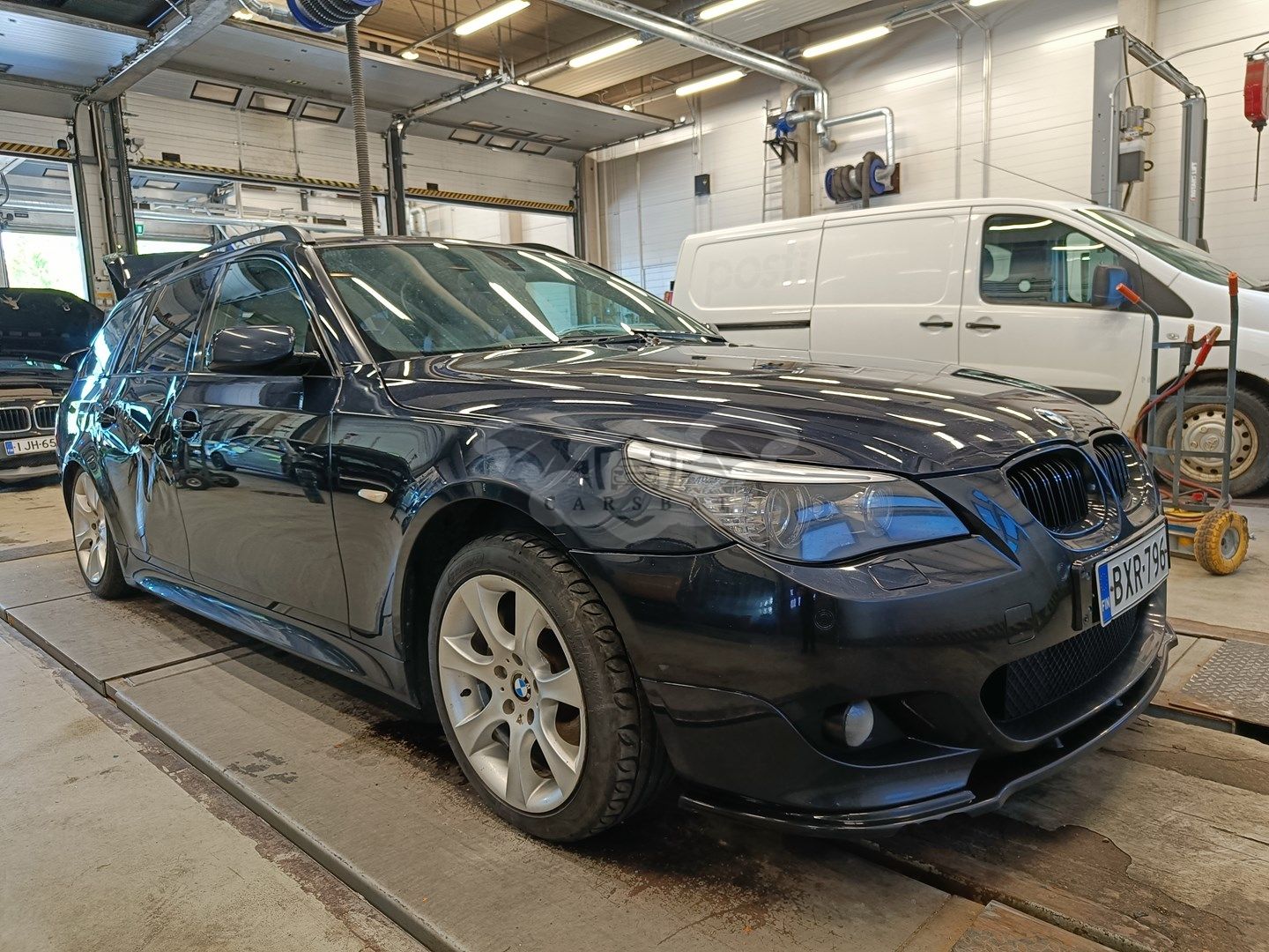 BMW 5 Series 530d xDRIVE 2009