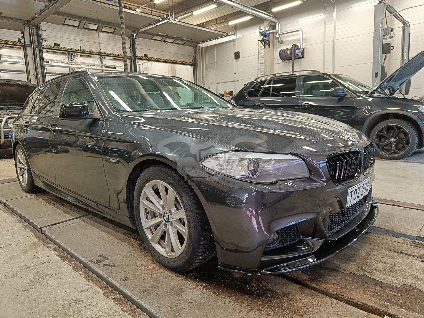 BMW 5 Series 520d 2011