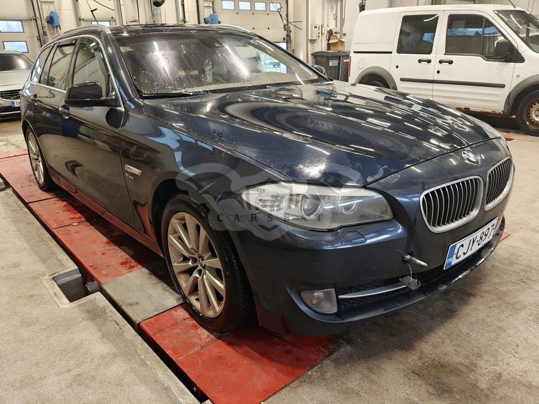 BMW 5 Series 530d xDrive 2012