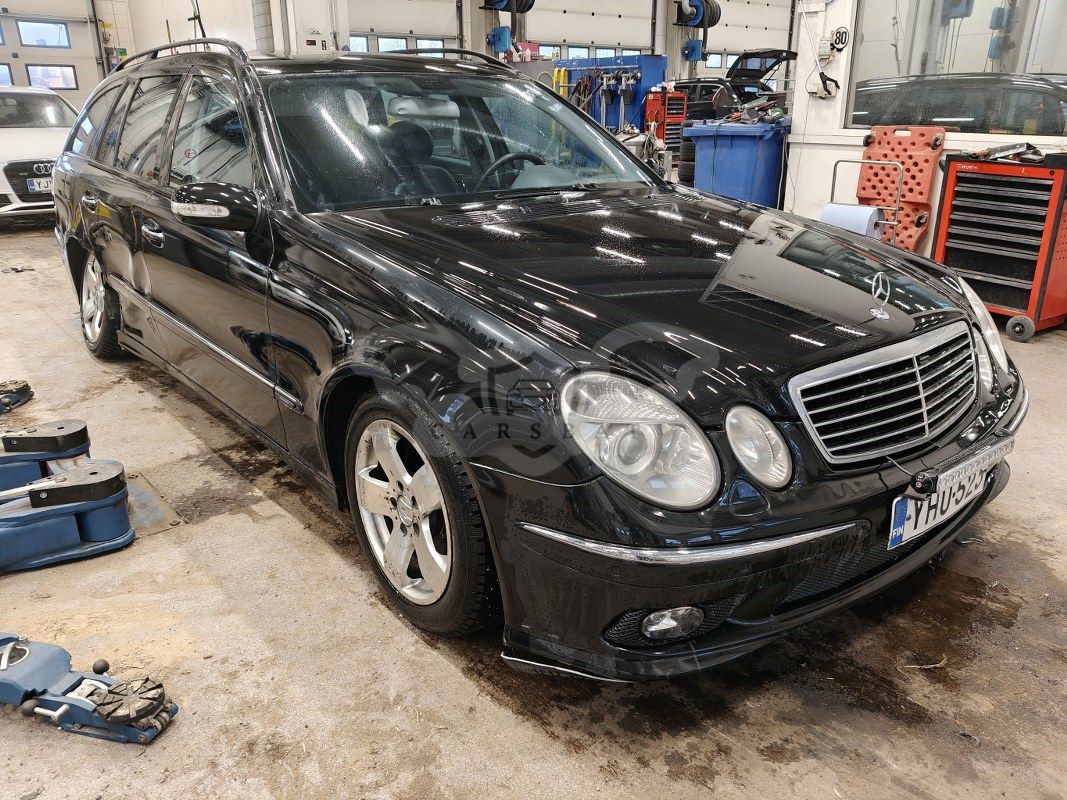 Mercedes-Benz E 220CDI Automatic 2005