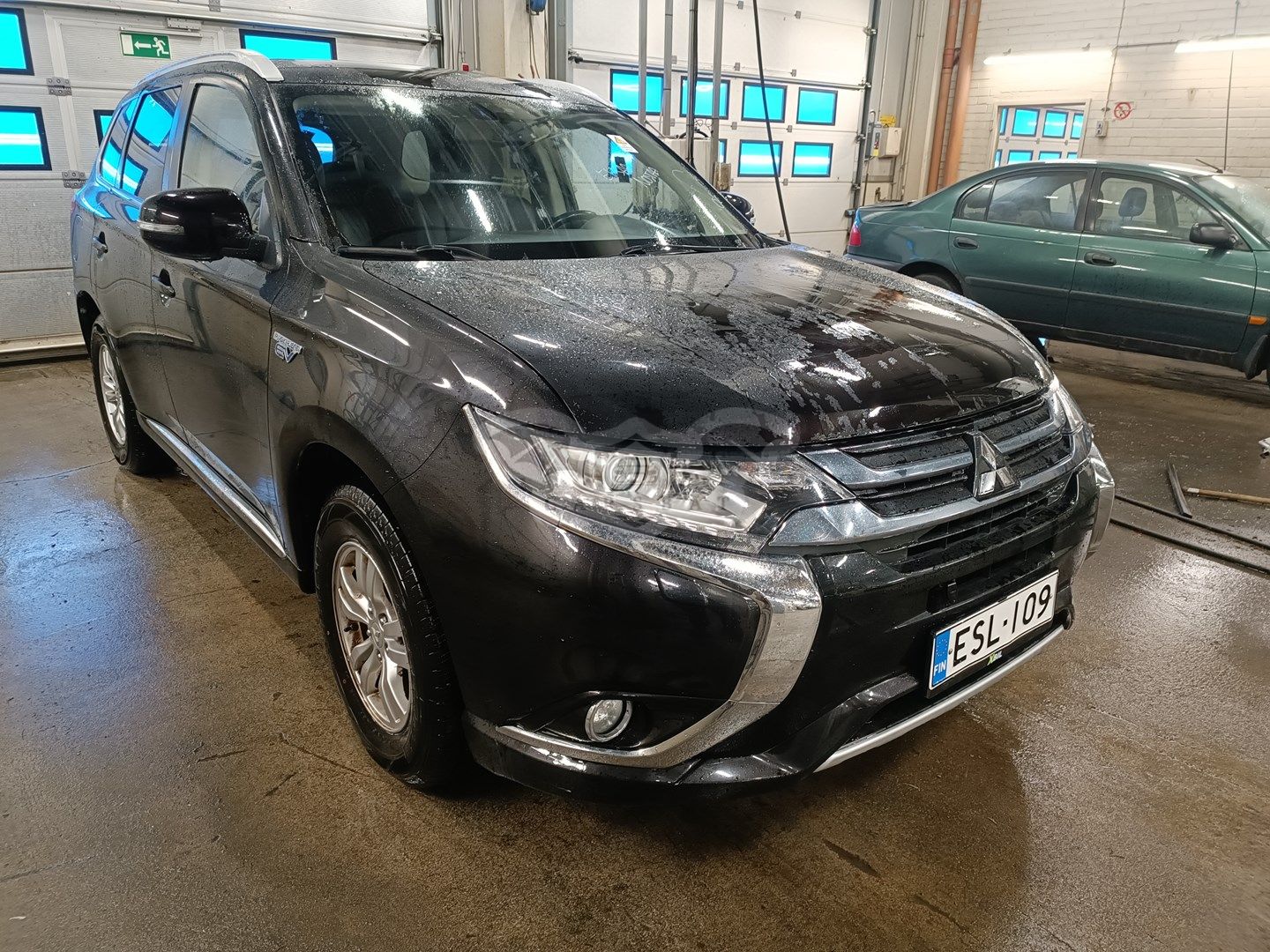 Mitsubishi Outlander 2.0 PHEV 4WD A 2015