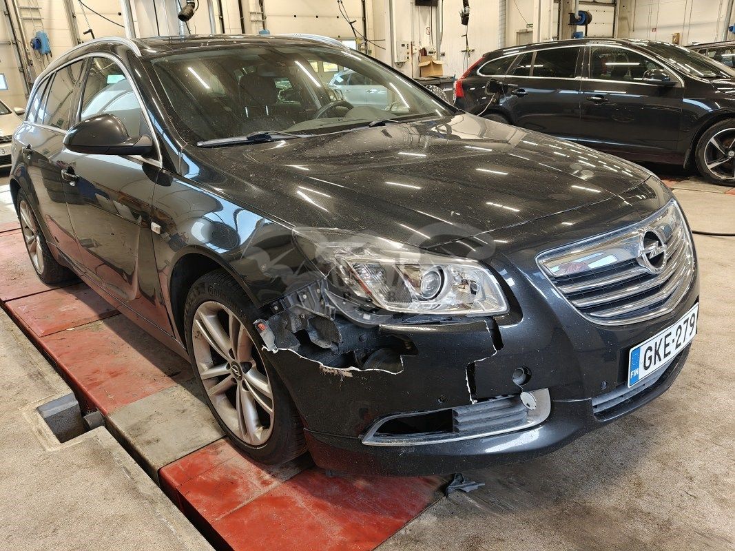 Opel Insignia 2.0 Automatic 2011