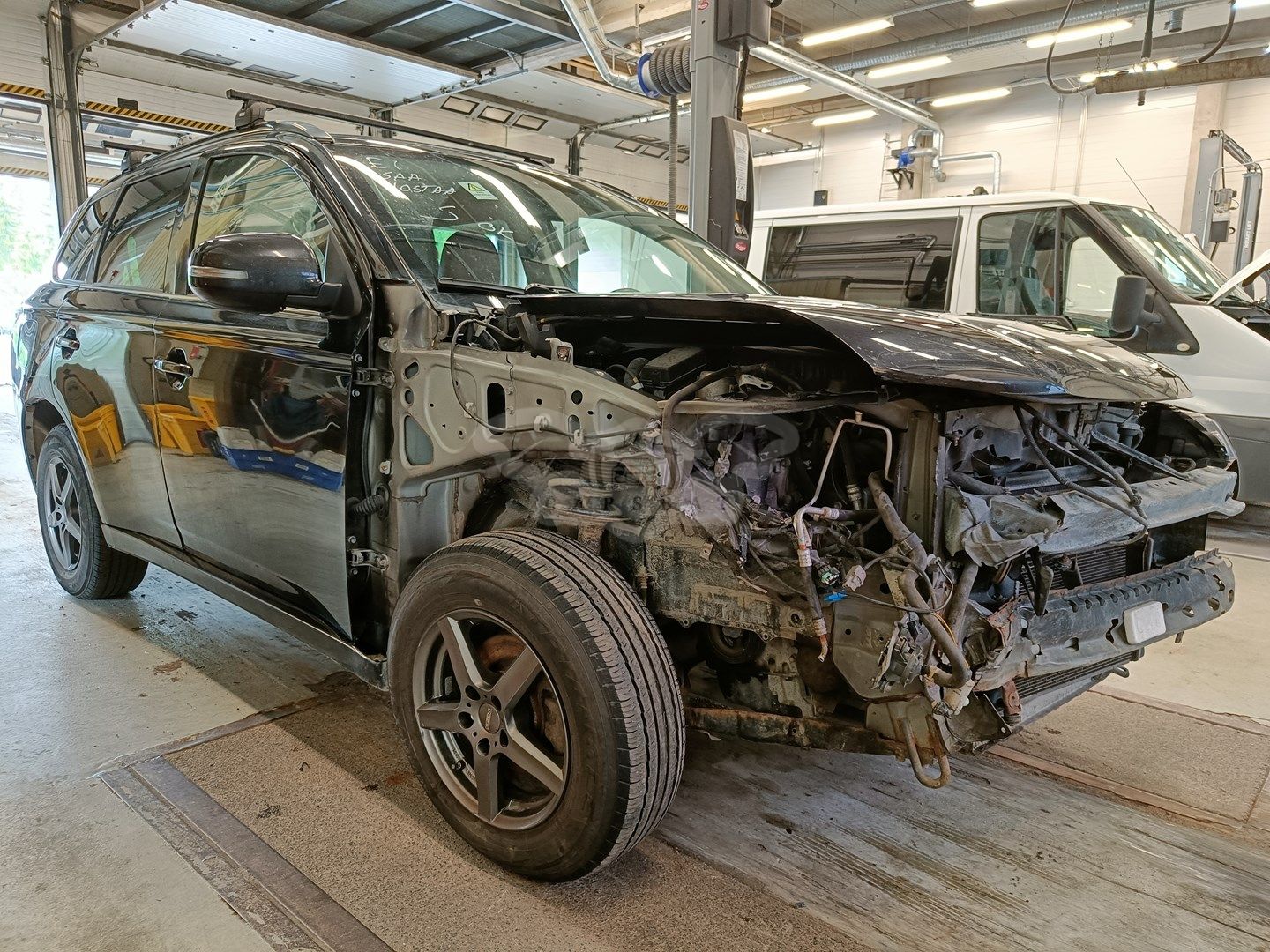 Mitsubishi Outlander PHEV 2015