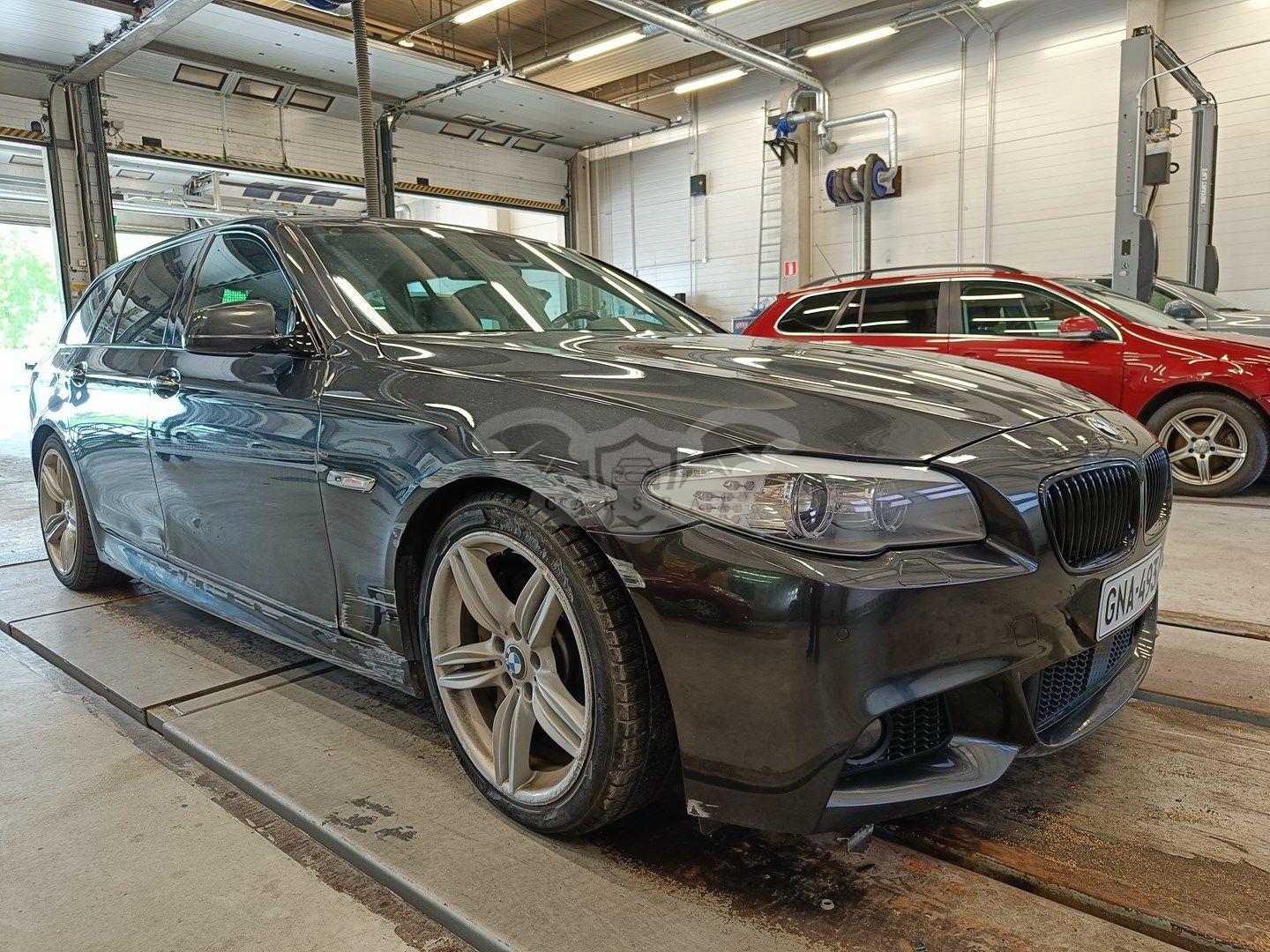 BMW 5 Series 535d 2011