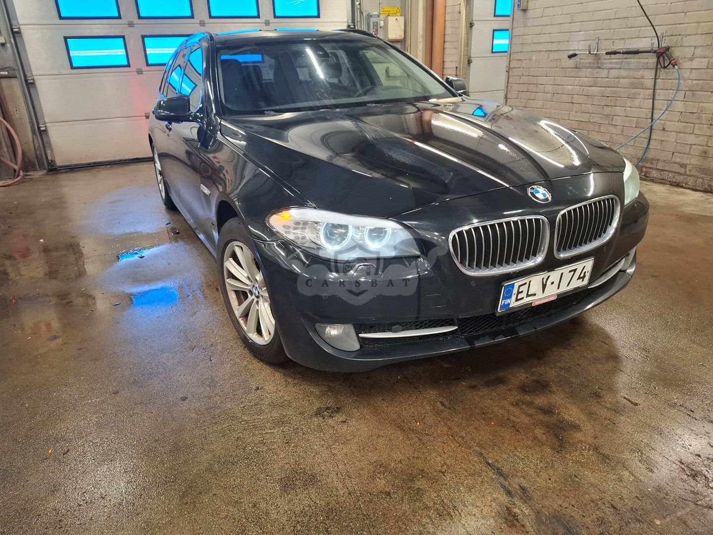 BMW 5 Series 520 d 2011