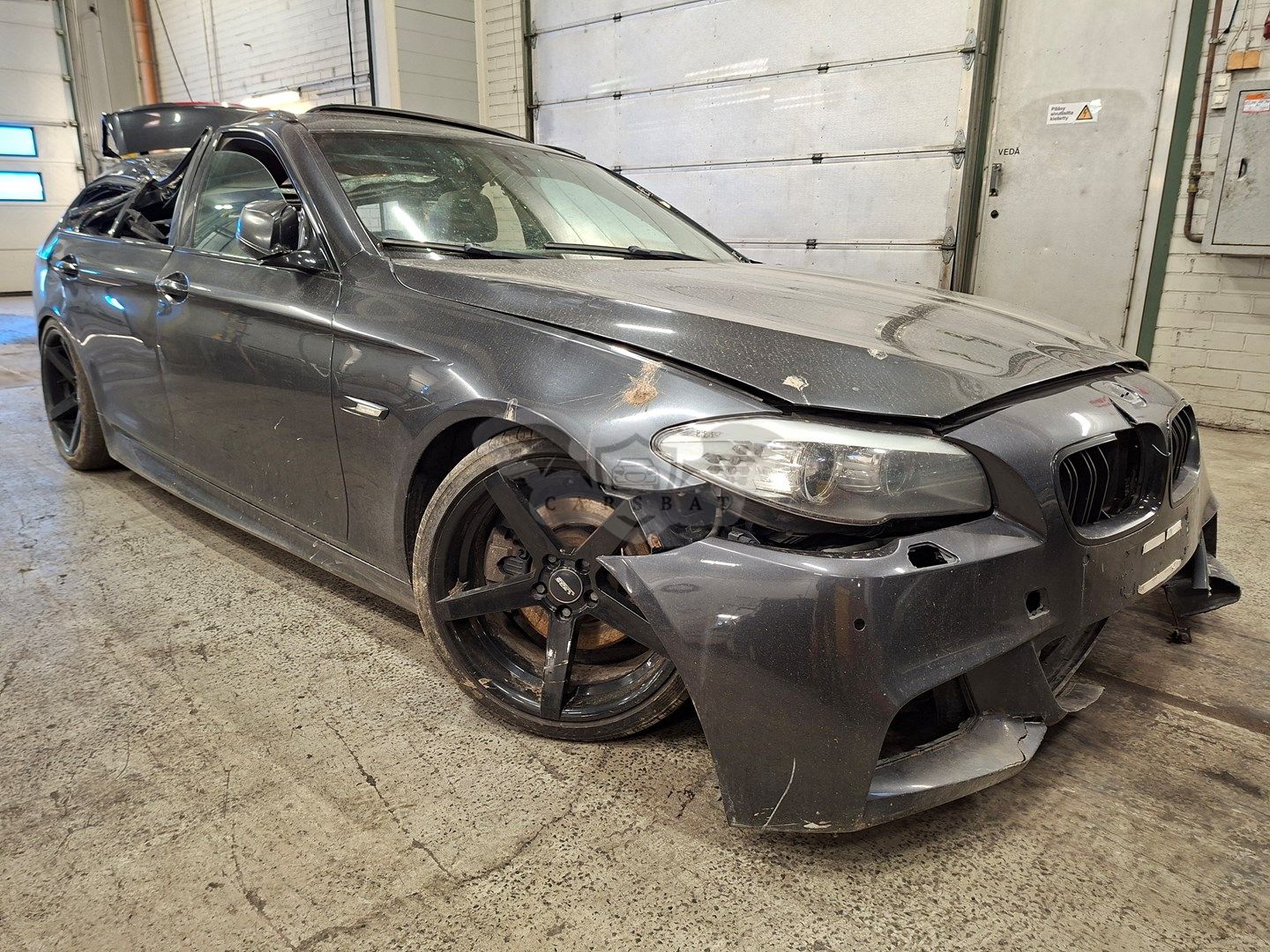 BMW 5 Series 520d 2011
