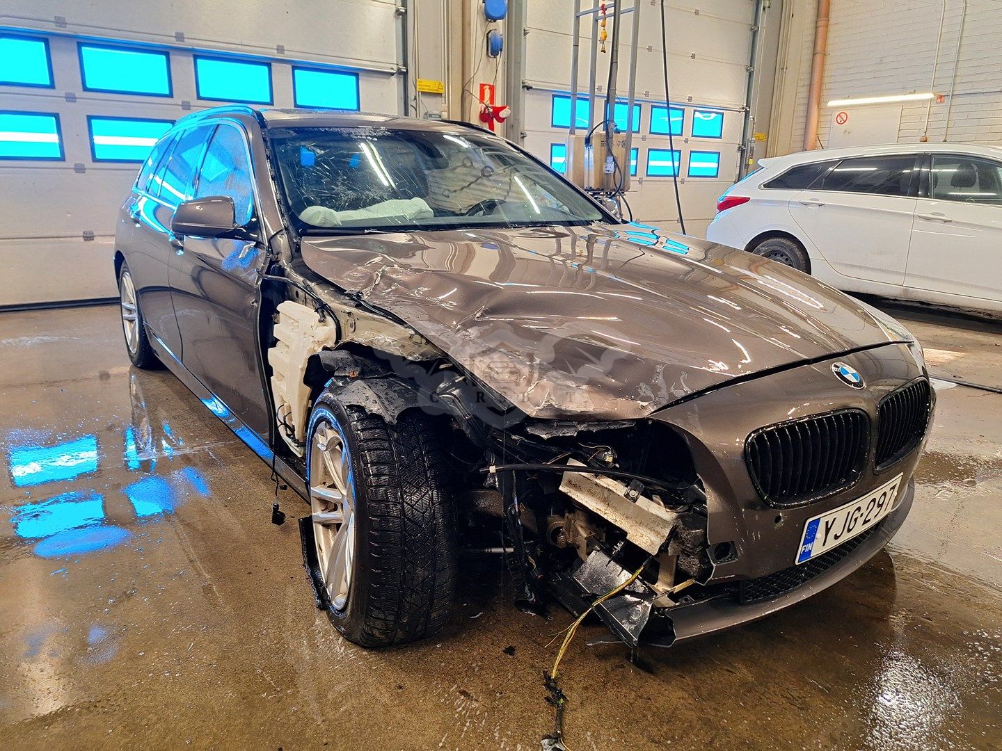 BMW 5 Series 520d 2011