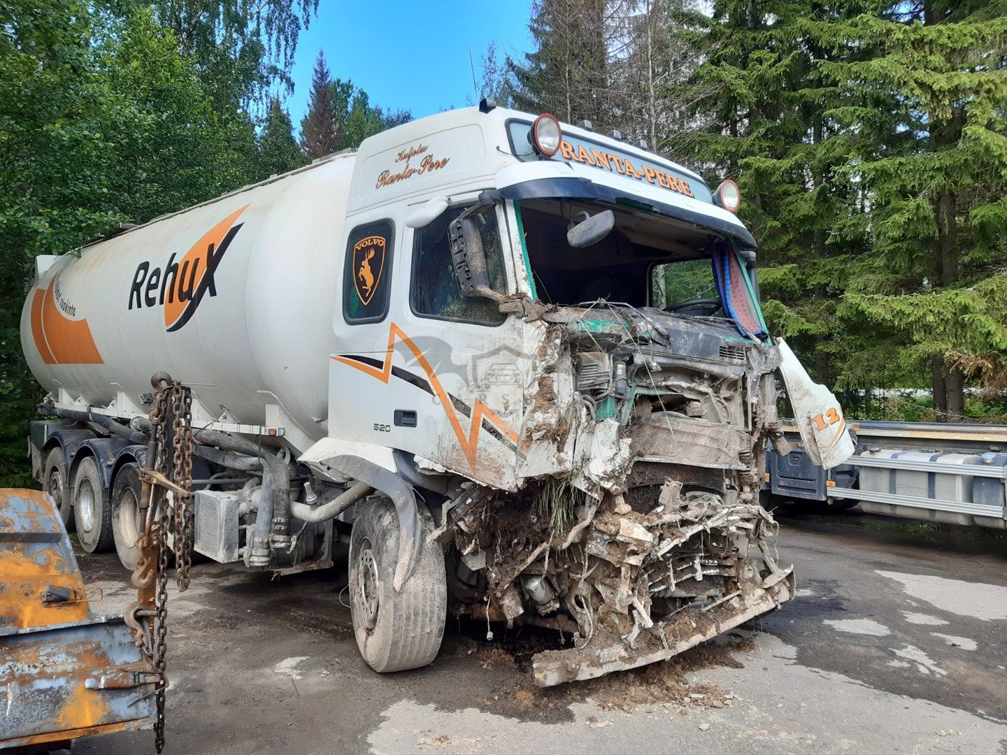 Volvo FH FH-8x4R Perävaunun vetoajoneuvo (BD) 2ov 12777cm3 2007
